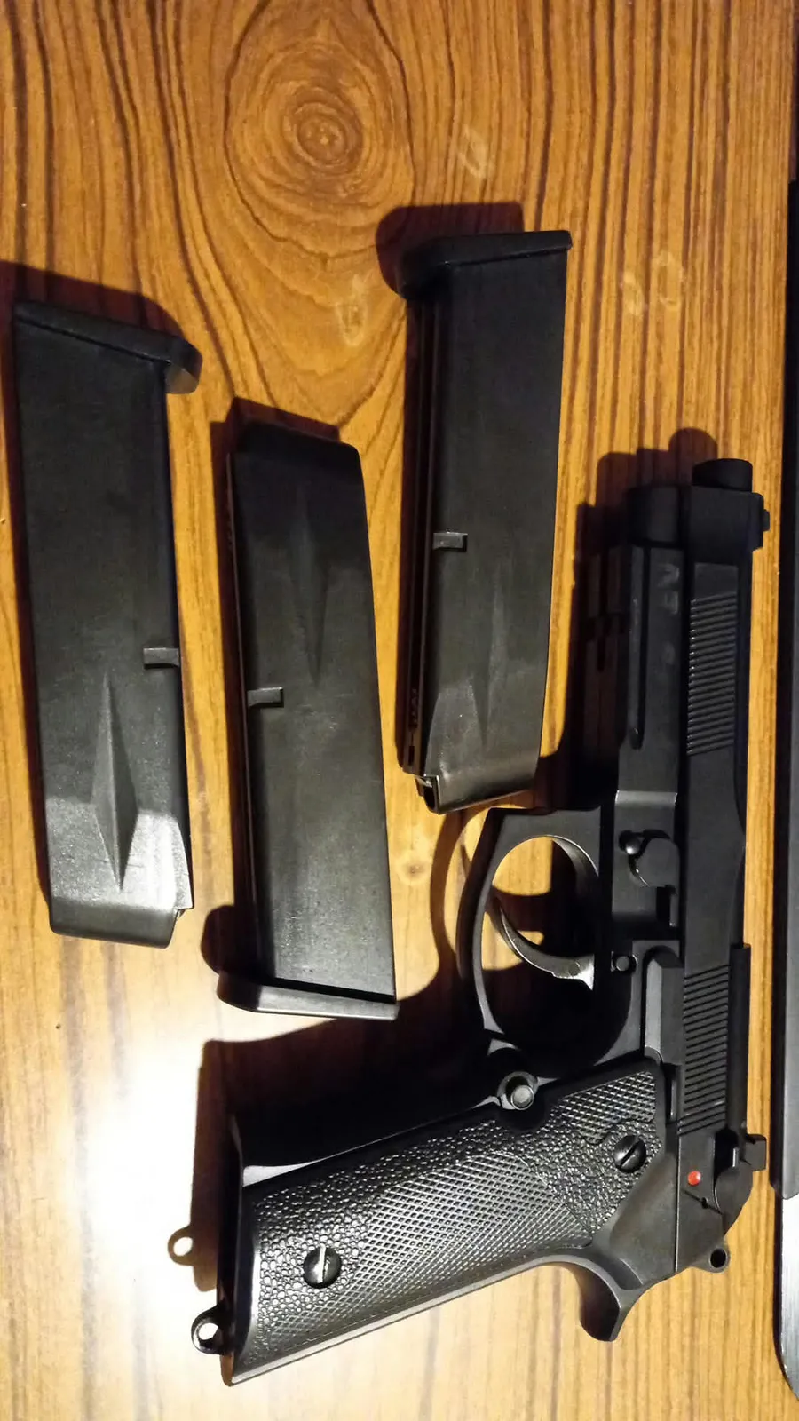 Pistolet M9/92 Beretta NBB + 3 Mag