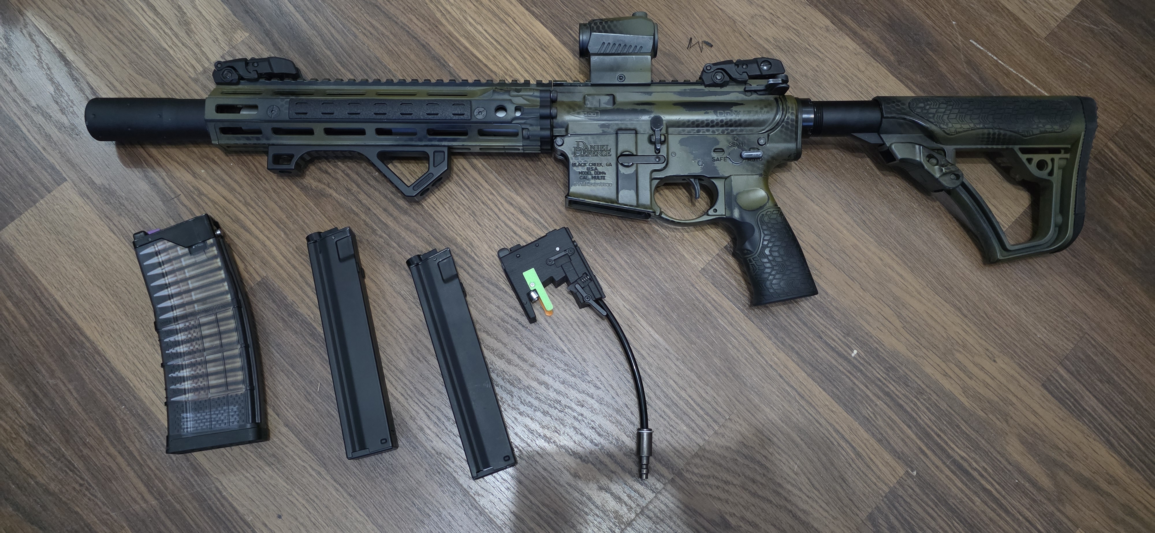 EMG CYMA CGS Daniel Defense MK18 RIII 9.5 inch GBBR