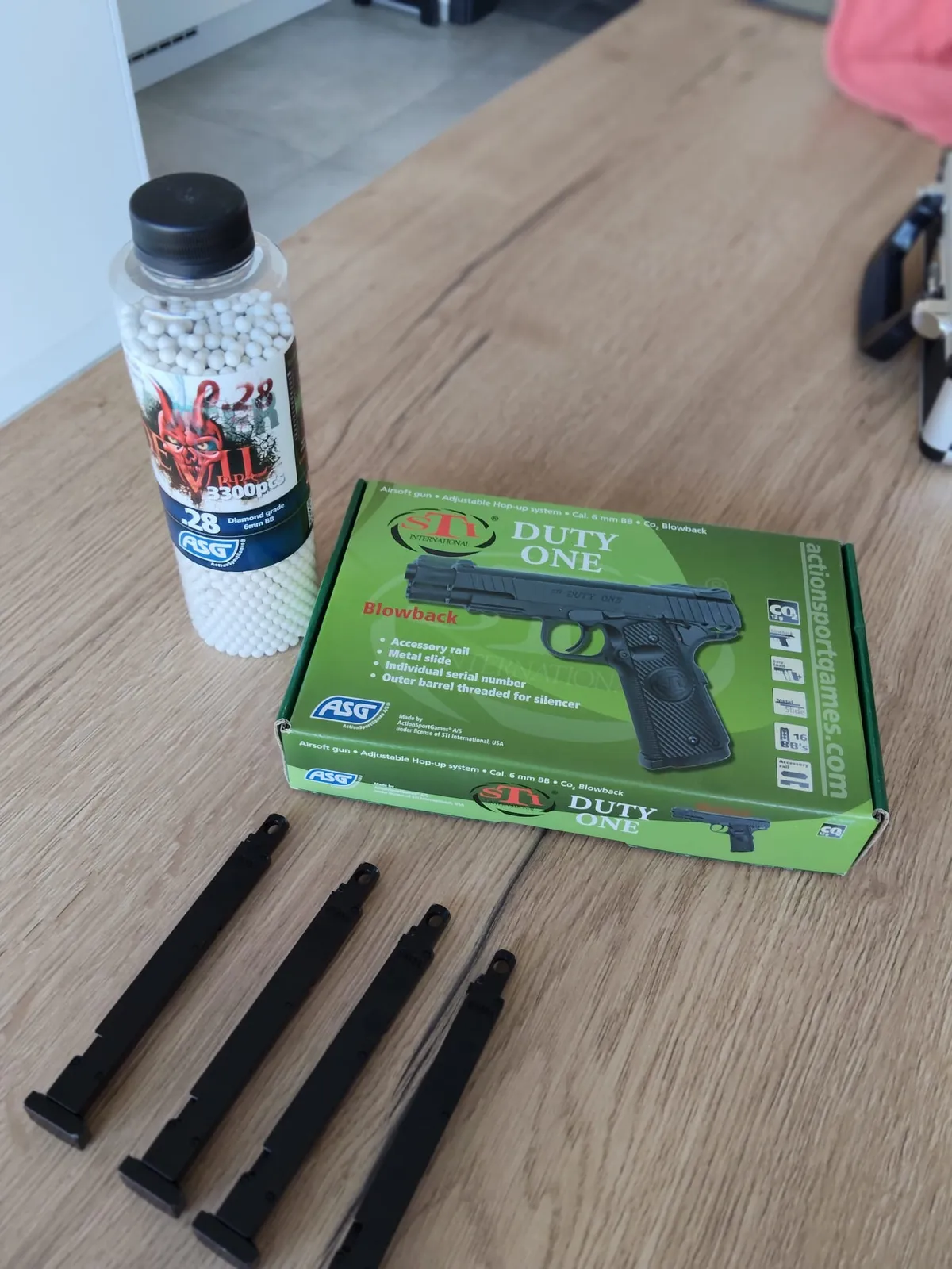 Pistolet CO2 Airsoft ASG STI Duty One 6mm bb blowback 1.5 joules quasi neuf (2026)